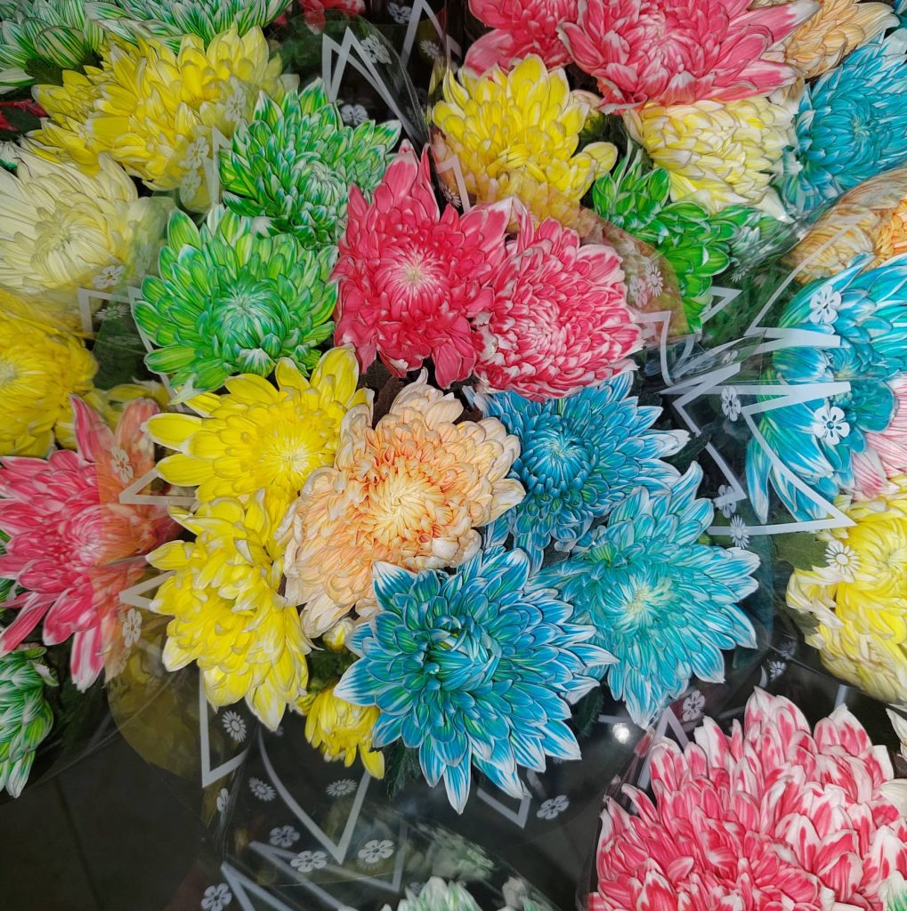 Kinh doanh hoa nhuộm